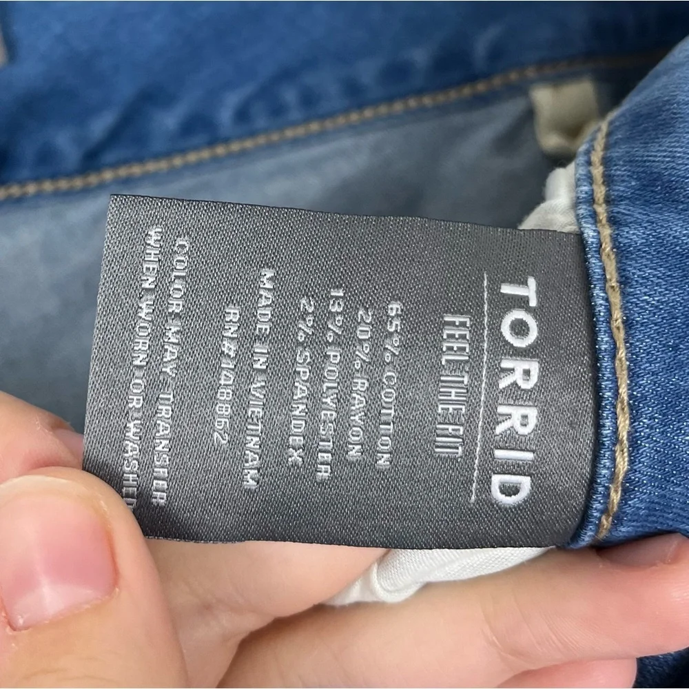 Torrid Super Soft High Rise Skinny Distressed Stretch Denim Jegging Jean